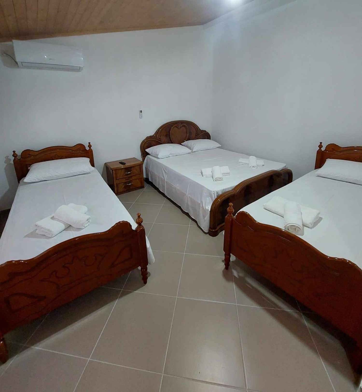 Guest House Xhaferaj Berat Eksteriør billede