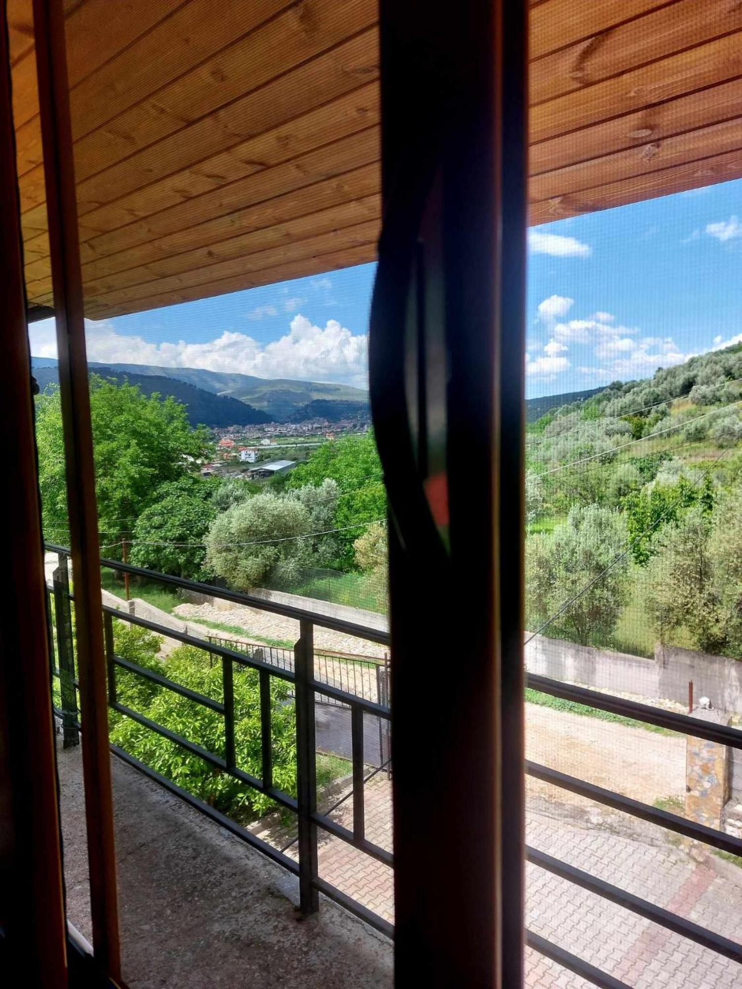 Guest House Xhaferaj Berat Eksteriør billede
